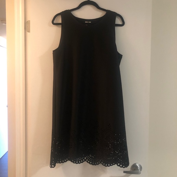 (2/50 or 3/75) (Worn once) Black mini dress - Picture 1 of 4